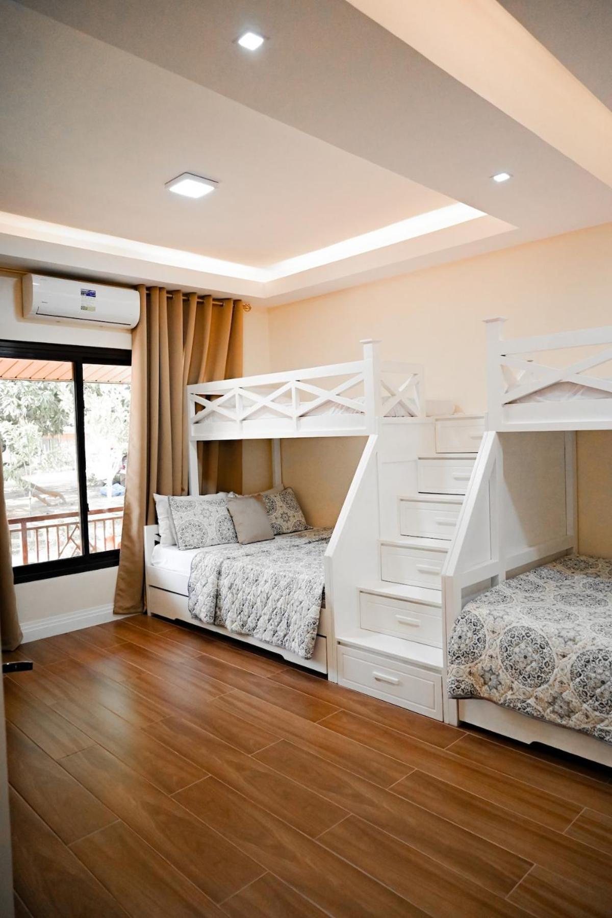 Redwood Cabin Bolinao Kültér fotó
