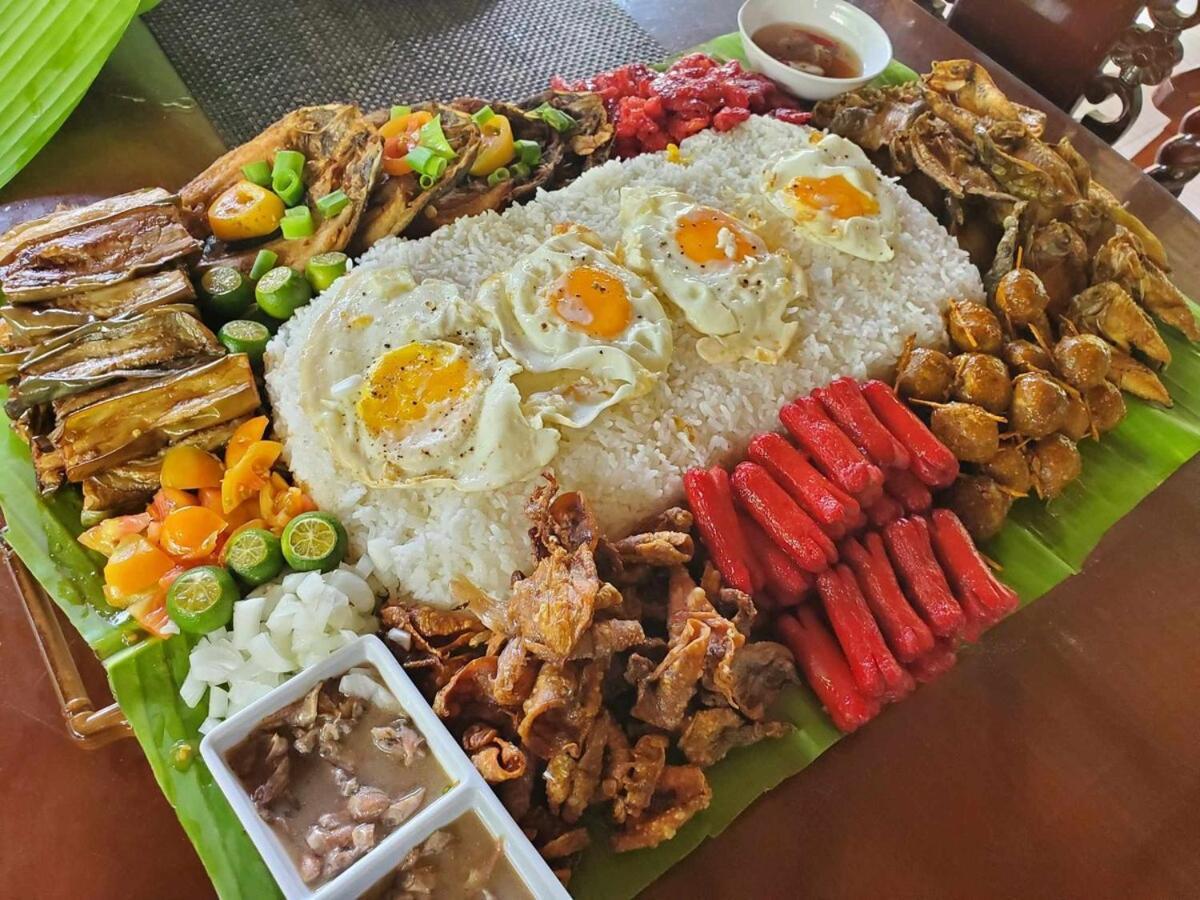 Redwood Cabin Bolinao Kültér fotó