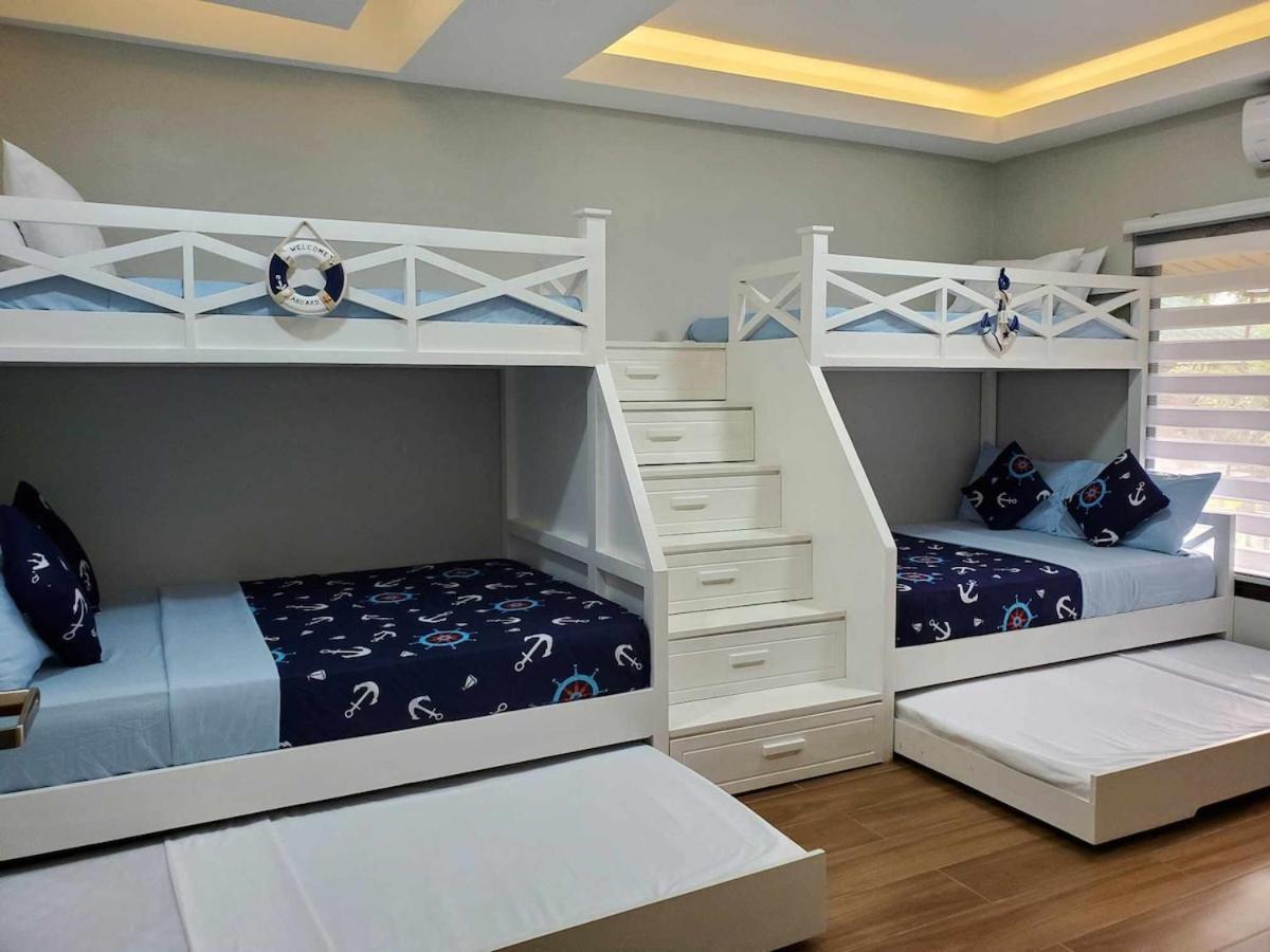 Redwood Cabin Bolinao Kültér fotó