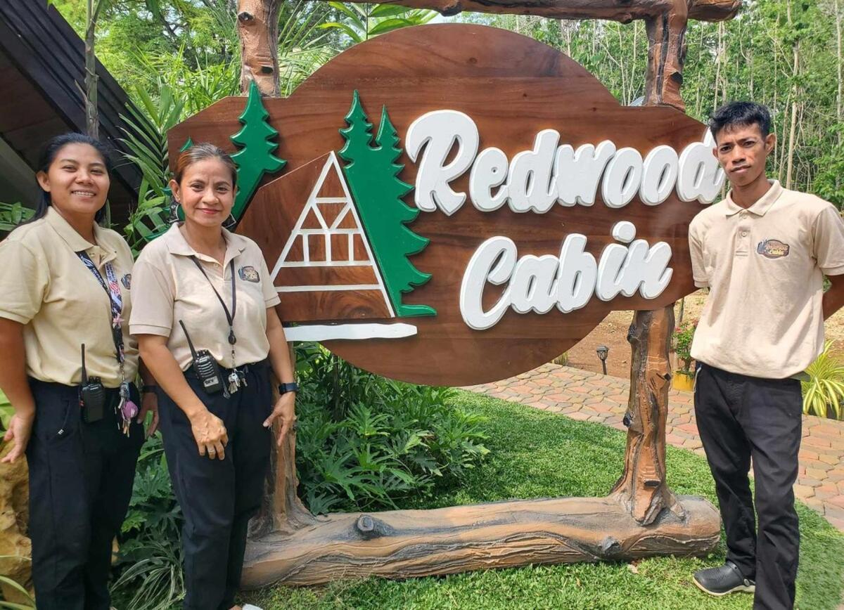 Redwood Cabin Bolinao Kültér fotó